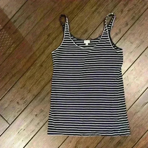 Tank top size M - Picture 2 of 2